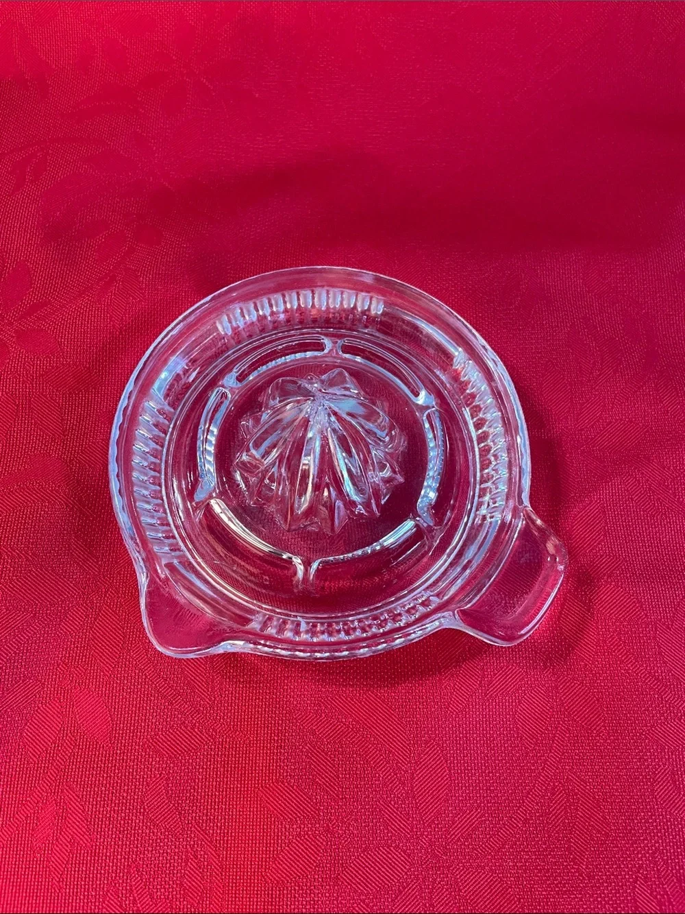 Clear Glass Citrus Juicer - Classic Manual Juicer